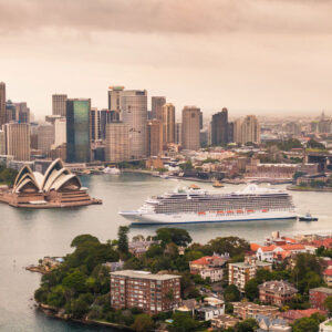 Kryssningsfartyget Oceania Marina i Sydney, Australien.