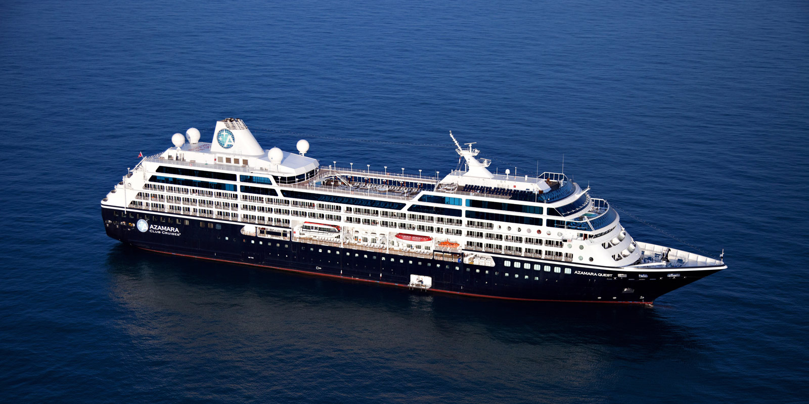 Kryssningsfartyget Azamara Quest ute till havs.