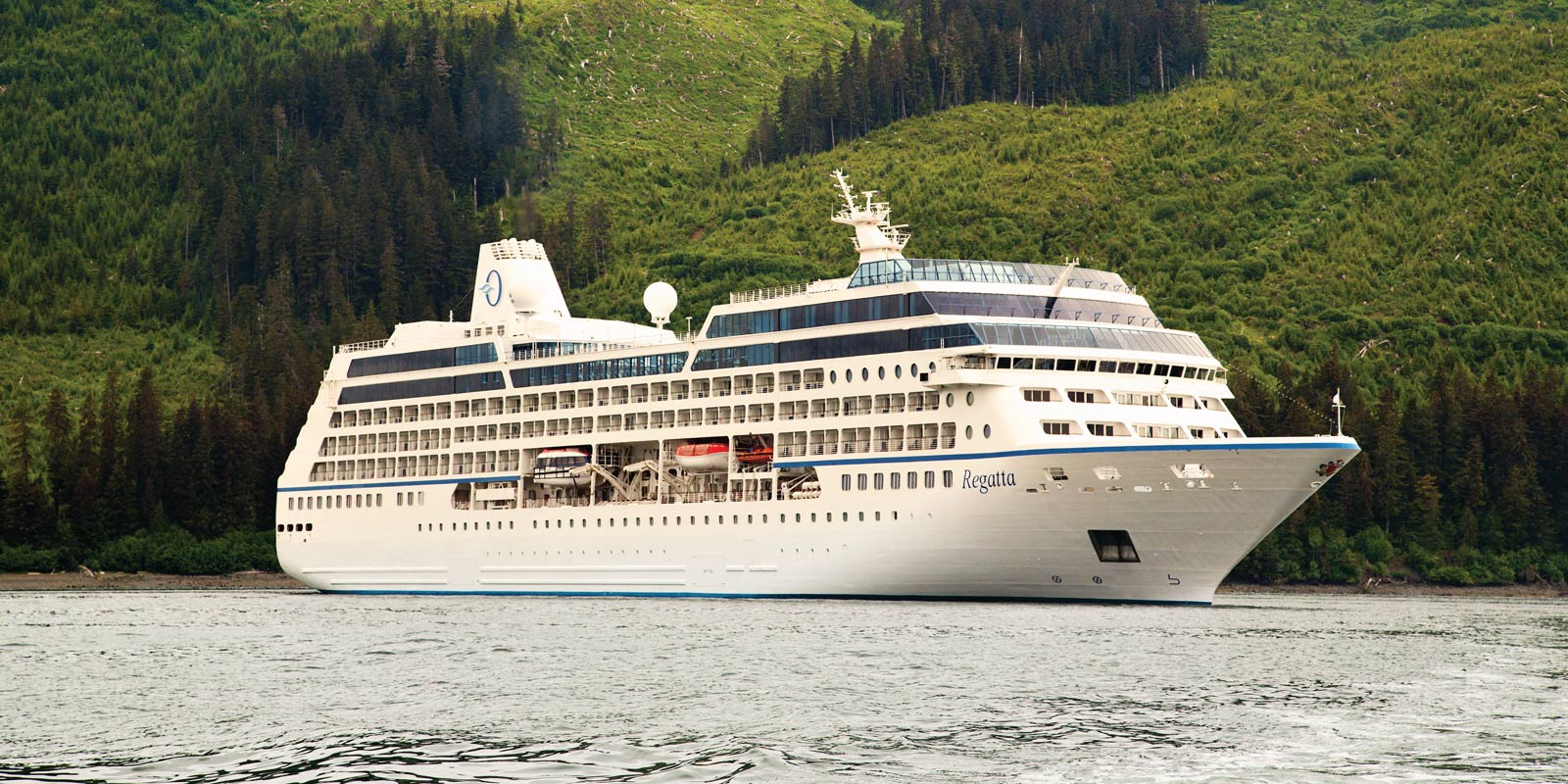 Oceania Cruises fartyg Regatta i Alaska.