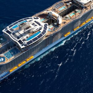 Royal Caribbeans fartyg Oasis of the Seas, ute till havs.