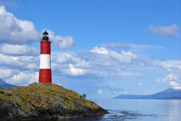 Fyrtorn vid Beagle Channel i Argentina.