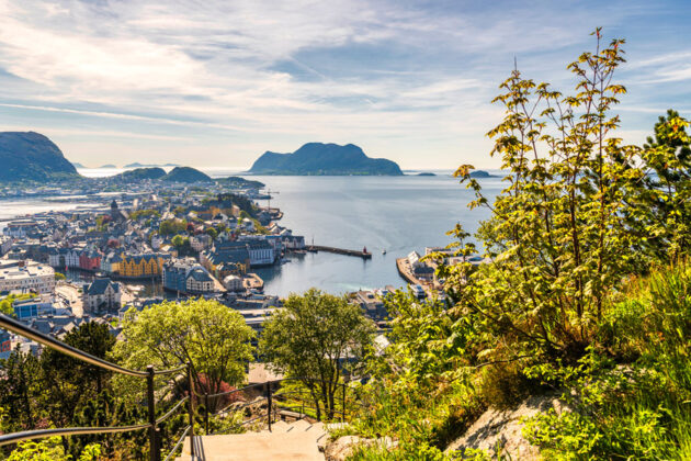 Vacker vy över Ålesund i Norge