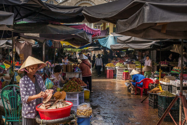 Marknad i Tan Châu, Vietnam.