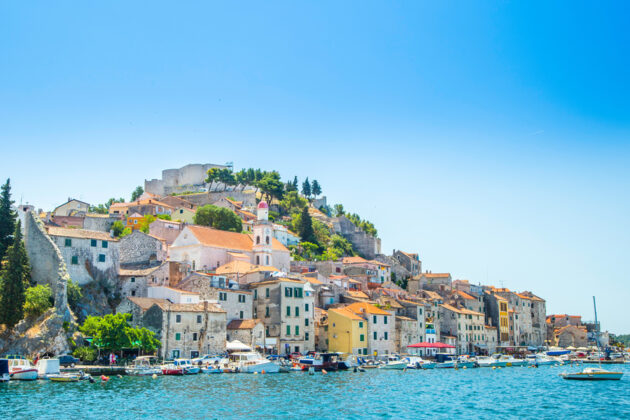Vacker-panoramavy-over-Sibenik
