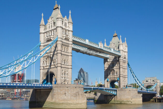 Utsikt över Tower Bridge