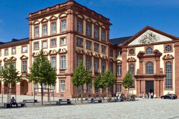 Det stora barockslottet i Mannheim