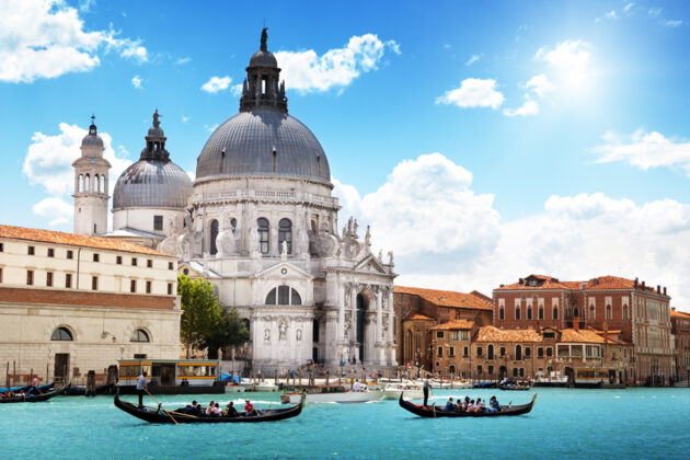 Santa Maria basilikan i Venedig